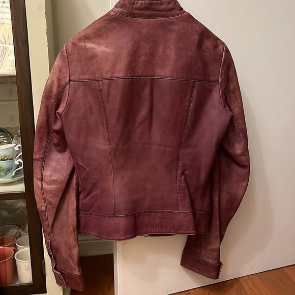 Women leather jacket - Picture 3 of 3